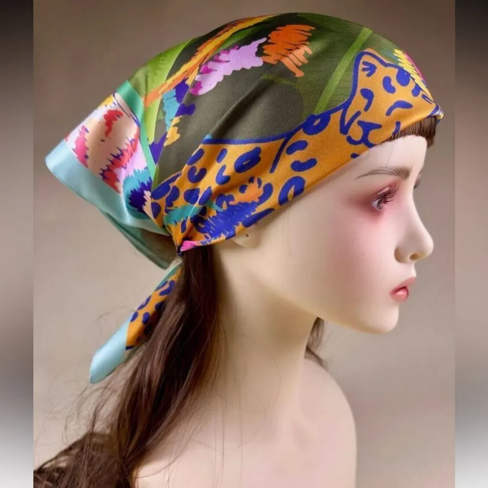 Vibrant Leopard Print Scarf N1417